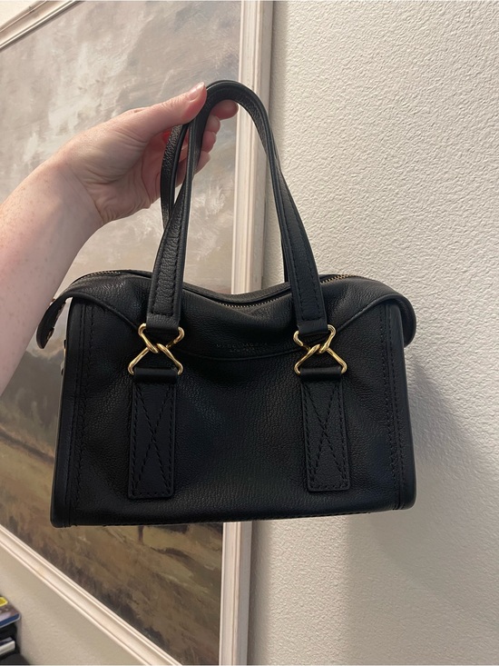 Marc Jacobs Handbags - Marc Jacobs black pebbled Wellington satchel